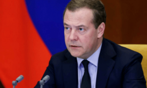 西方彻底失算了！俄乌冲突打了三年多，最大的赢家竟然是这个国家，朝鲜领导人赌出200亿红利