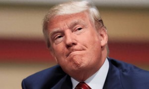 内斗外扩！特朗普遭法院 “永久禁止” 派兵，转头就瞄准克林顿加上威慑委内瑞拉？