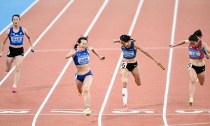 湖北队勇夺男女4×100米双冠 苏炳添谢幕战获第四名