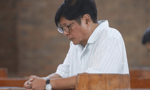 中方水炮毫不留情，十艘菲船全部被浇透，菲律宾“夺岛”大败而归！