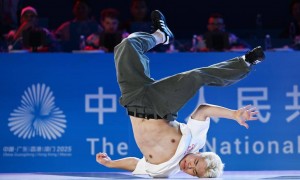 19日综述-小孩姐陈妤颉再夺金 老对手陈梦孙颖莎没碰面