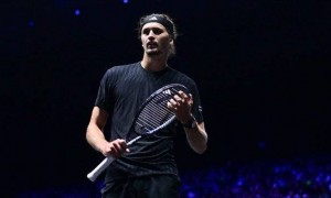 原创 
            挽救2赛点逆转！兹维列夫2-1险胜梅总，第23次跻身大师赛四强