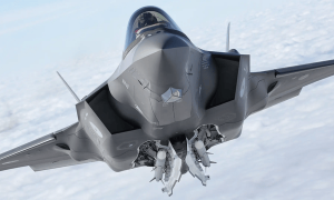 俄罗斯成美国销冠，2万美金无人机，撬动了数十亿的军购市场