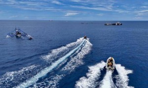 轰-6挂弹出击后，解放军再度亮剑！南海致命信号，传到马科斯手中