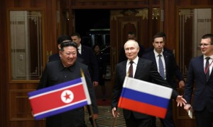 重赏援俄烈士，金正恩的用意很明确，朝鲜穷归穷，打仗是不怕死的