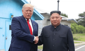 特朗普开启亚洲行：若金正恩愿意 访韩时可以会面