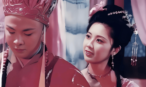 66岁“唐僧”徐少华，大肚腩撑紧西装，和“大脚娘”迟蓬梦幻同框