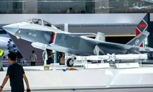 指挥无人机只是小意思，空军曝歼20S另两大绝技，双座太有前瞻性