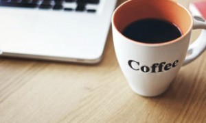 日本前首相批高市言辞越界轻率危险