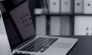 日本前首相批高市言辞越界轻率危险