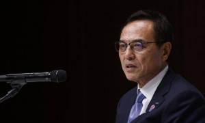 因购买涉嫌违法的“保健品”，日本饮料巨头三得利董事长闪电请辞