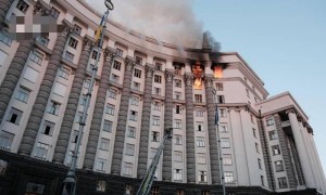 乌克兰多地遭俄军大规模空袭，政府大楼首次遭袭受损