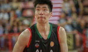 原创 
            余嘉豪第六轮2板1助！无球权，篮板糟，护框出色，后续回国打全运